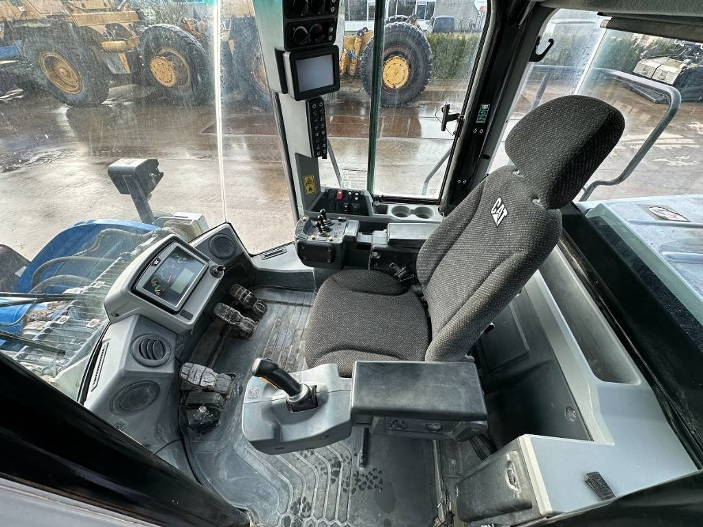Wiellader CAT 962 M (NEW REMAN ENGINE)