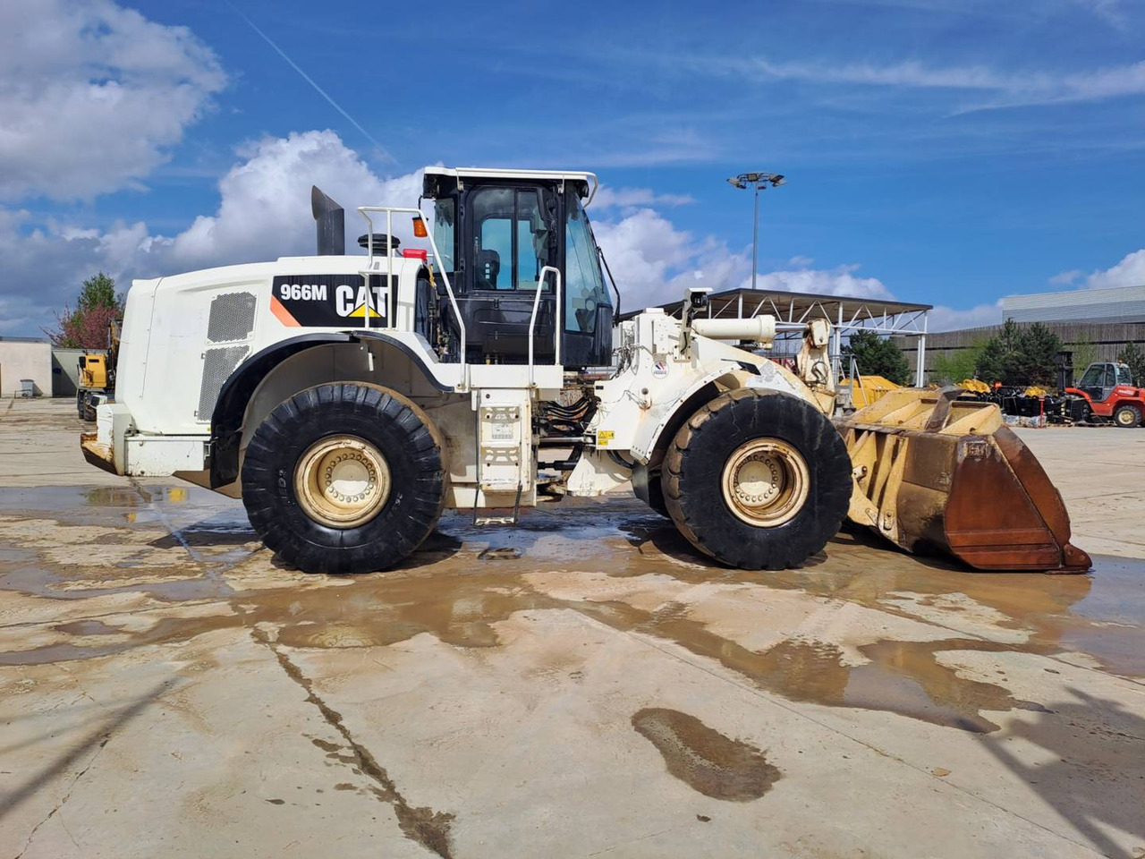 Wiellader CAT 966M
