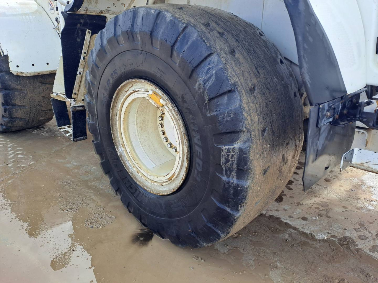 Wiellader CAT 966M