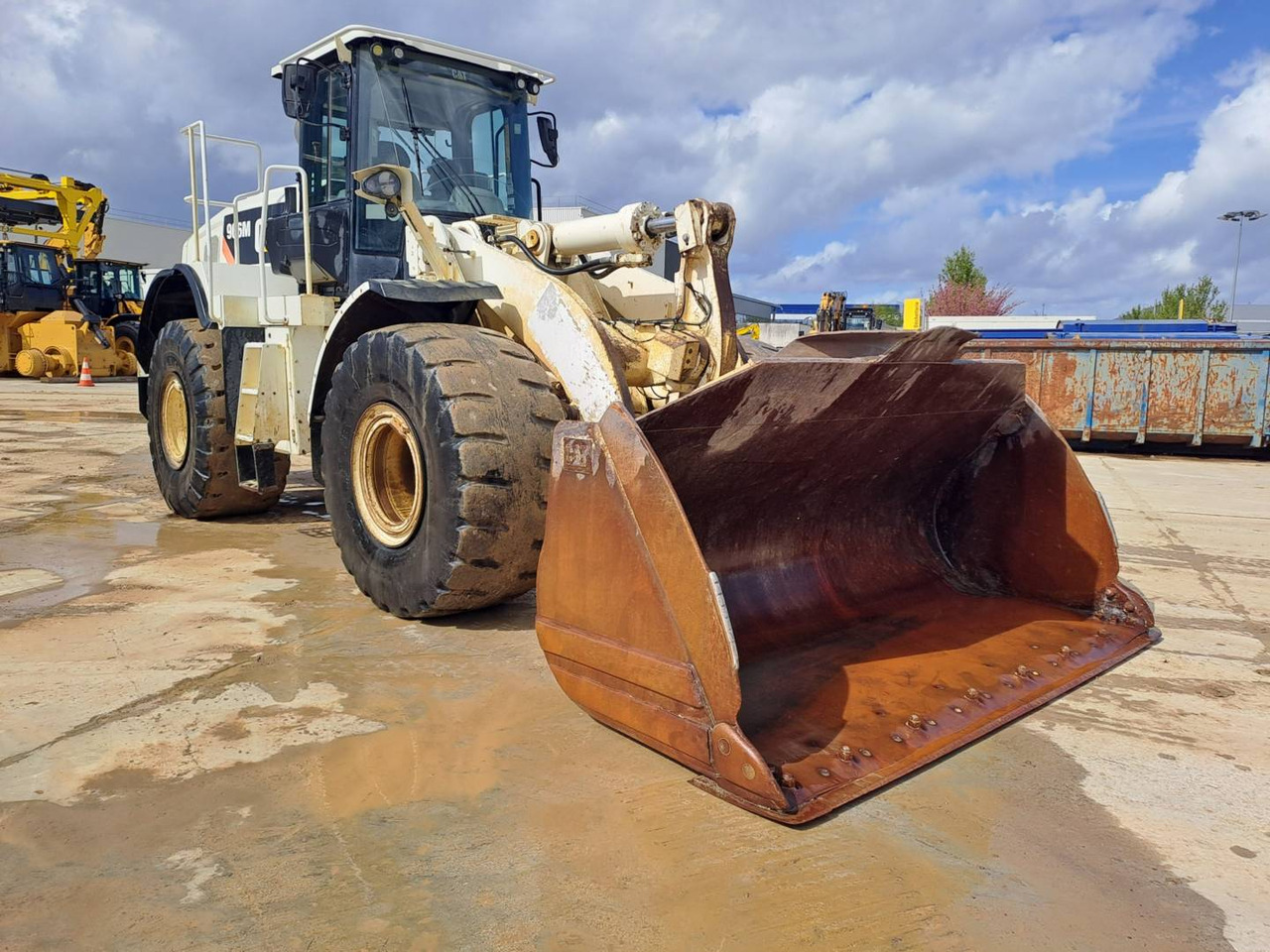 Wiellader CAT 966M