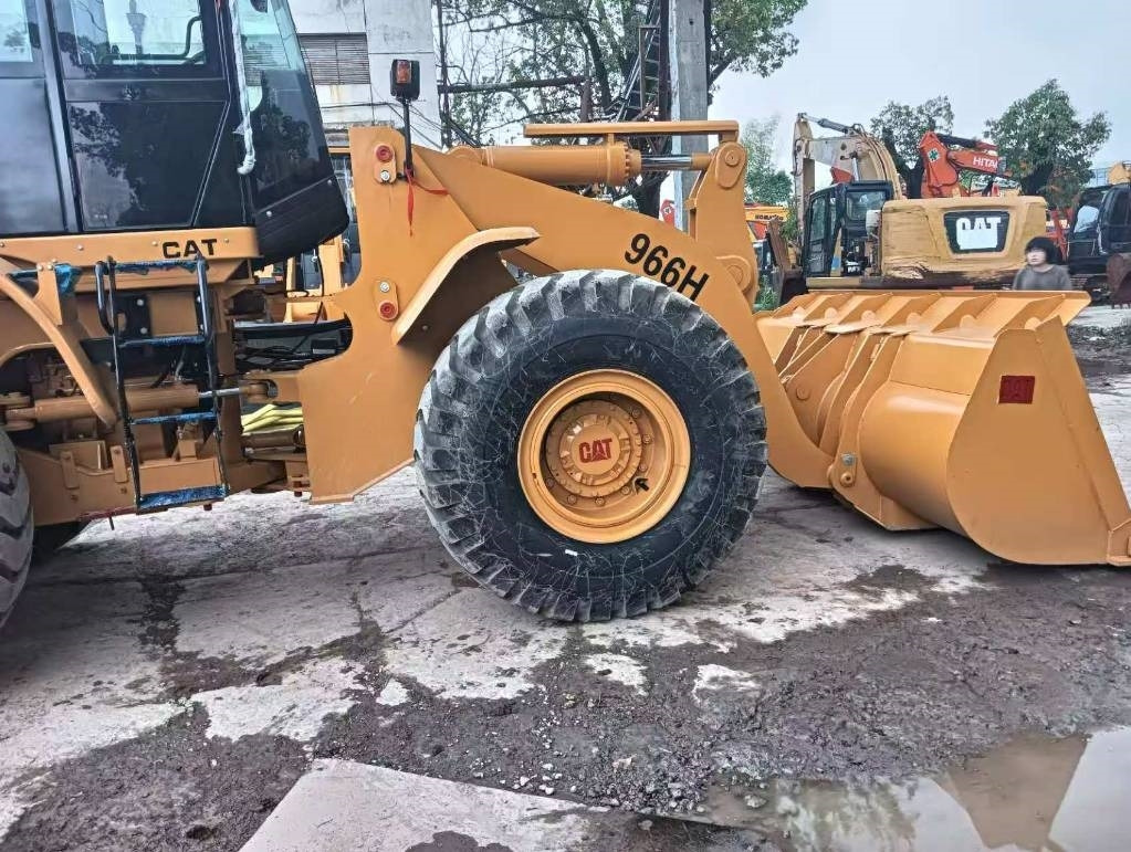 Wiellader CAT 966 H