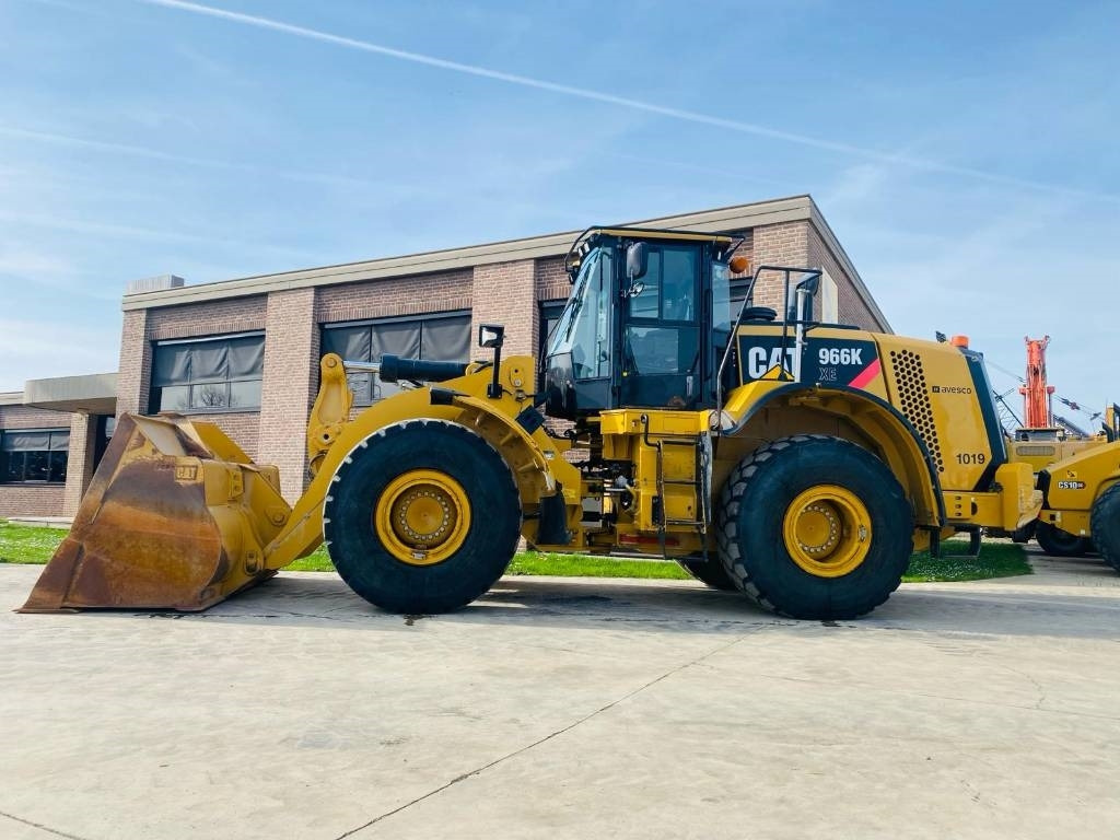 Wiellader CAT 966k xe