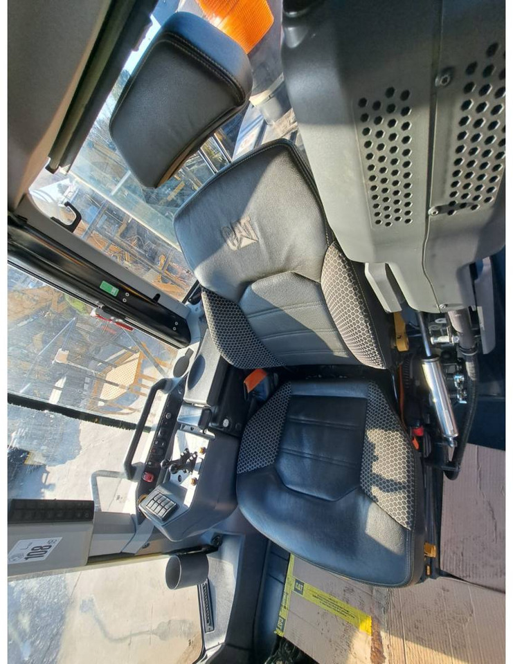 Wiellader CAT 972