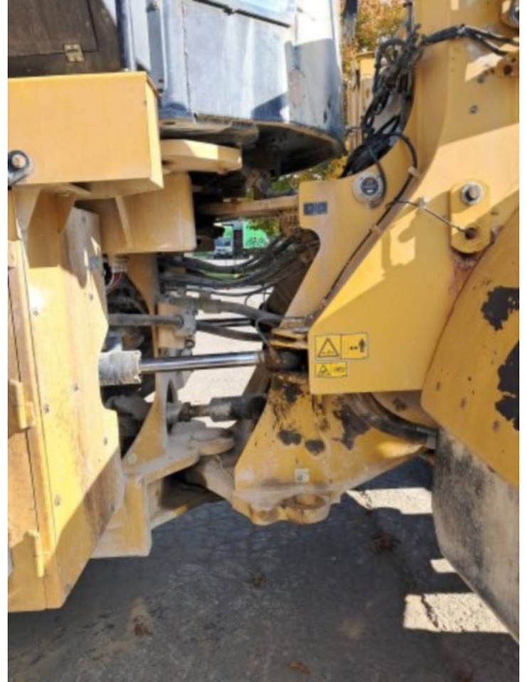Wiellader CAT 972M