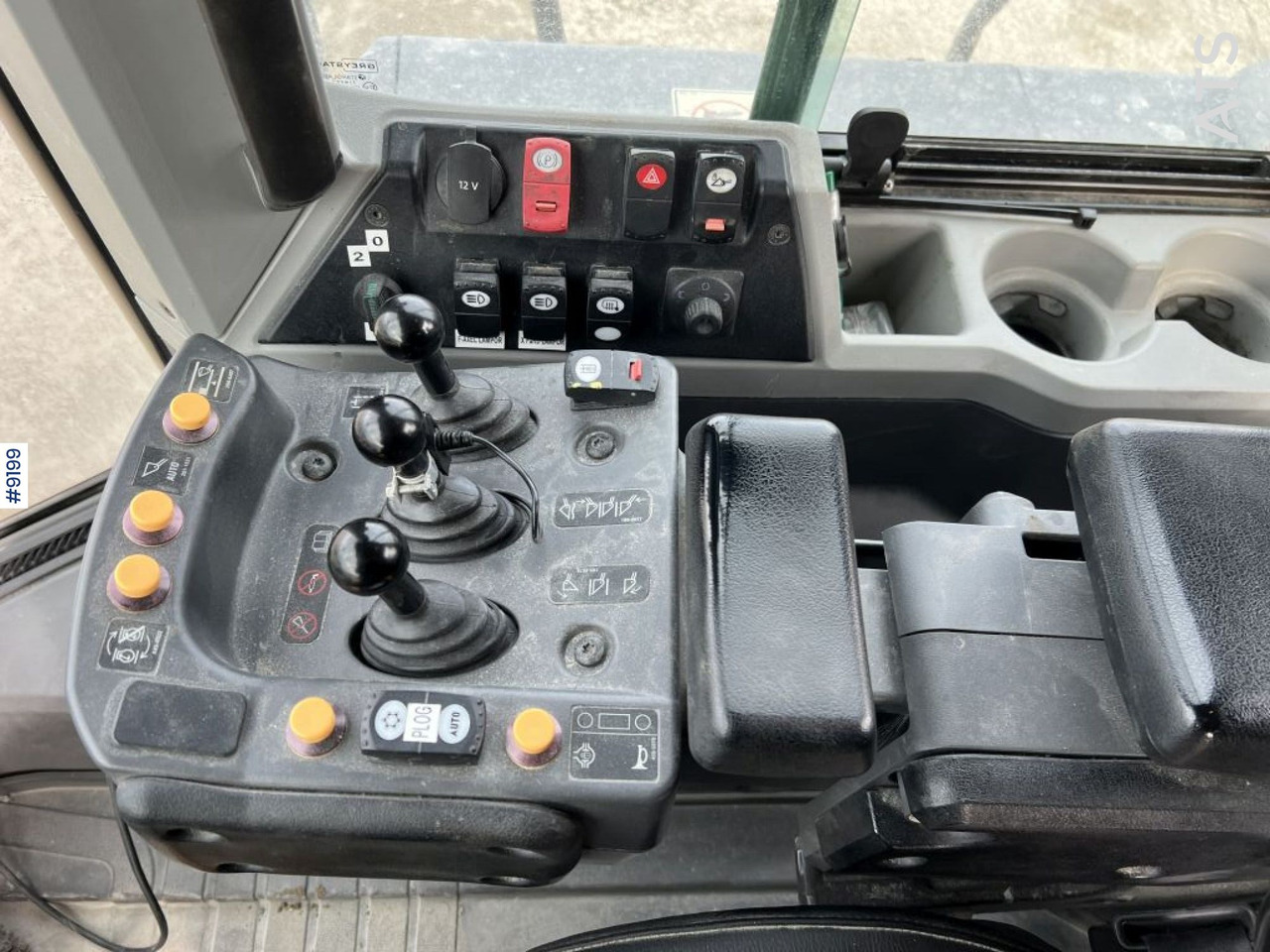 Wiellader CAT 972 MXE Wheel loader with bucket (VIDEO)
