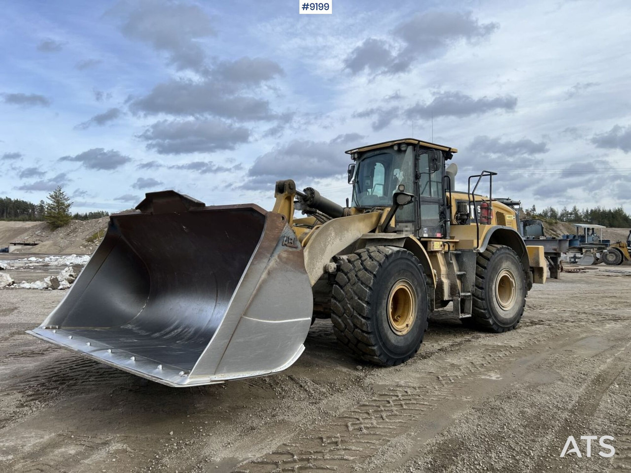 Wiellader CAT 972 MXE Wheel loader with bucket (VIDEO)