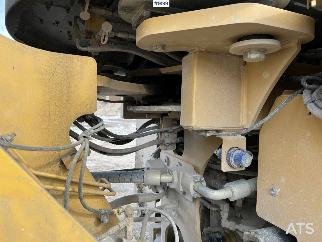 Wiellader CAT 972 MXE Wheel loader with bucket (VIDEO)