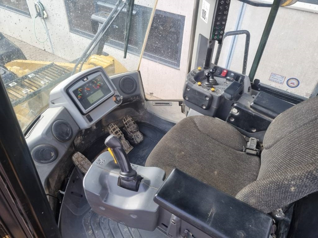 Wiellader CAT 972 M -- LIKE NEW -- 100% original