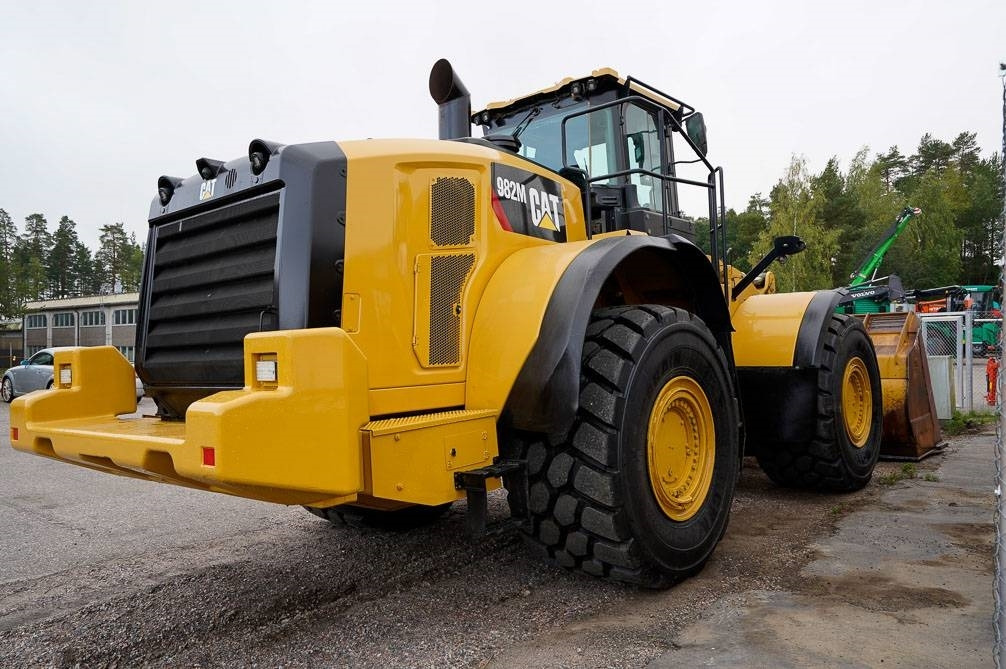 Wiellader CAT 982M UUDET RENKAAT