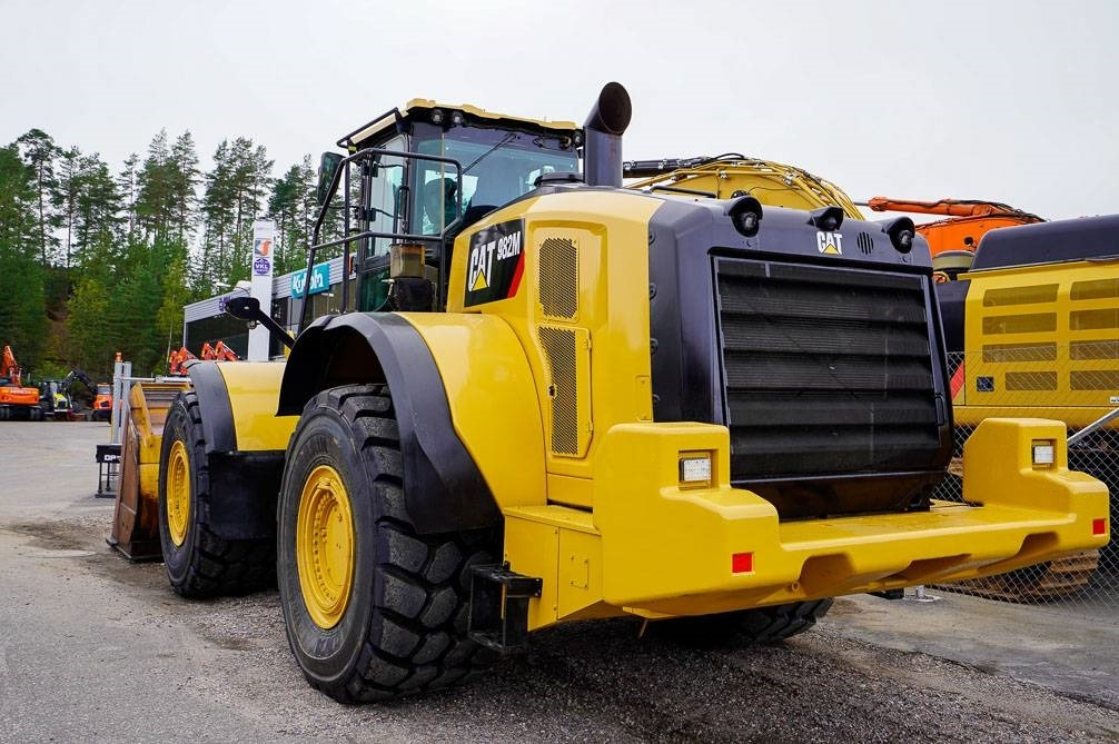 Wiellader CAT 982M UUDET RENKAAT