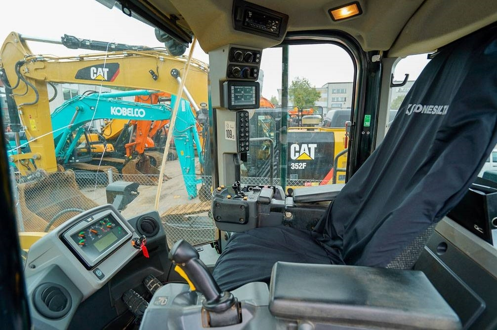Wiellader CAT 982M UUDET RENKAAT