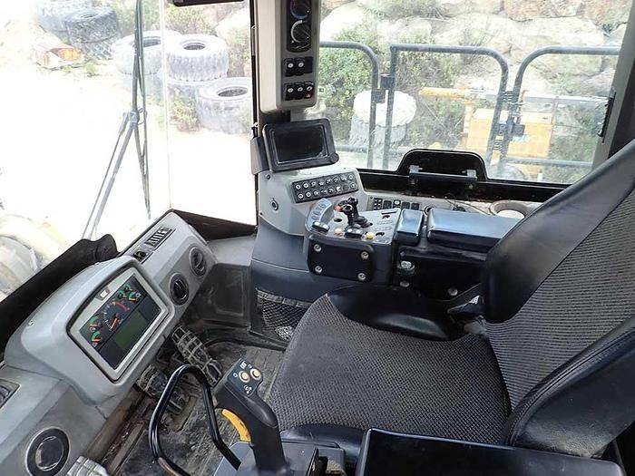 Wiellader CAT 988K