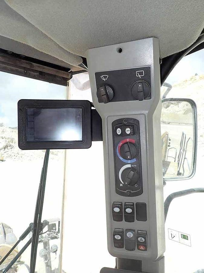 Wiellader CAT 988K