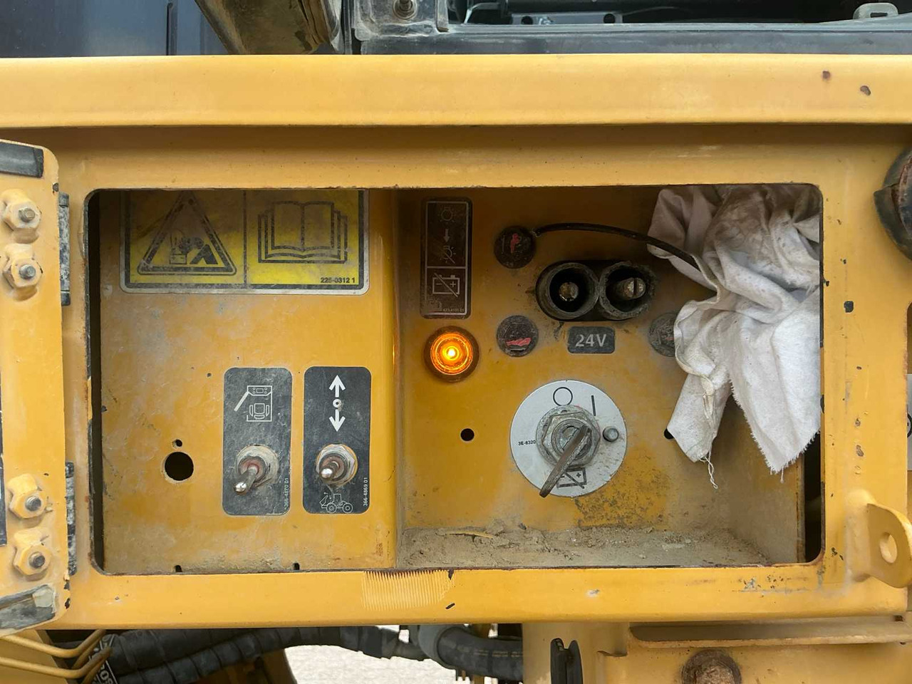 Wiellader CAT / CATERPILLAR 972M XE WHEEL LOADER / SHOVEL