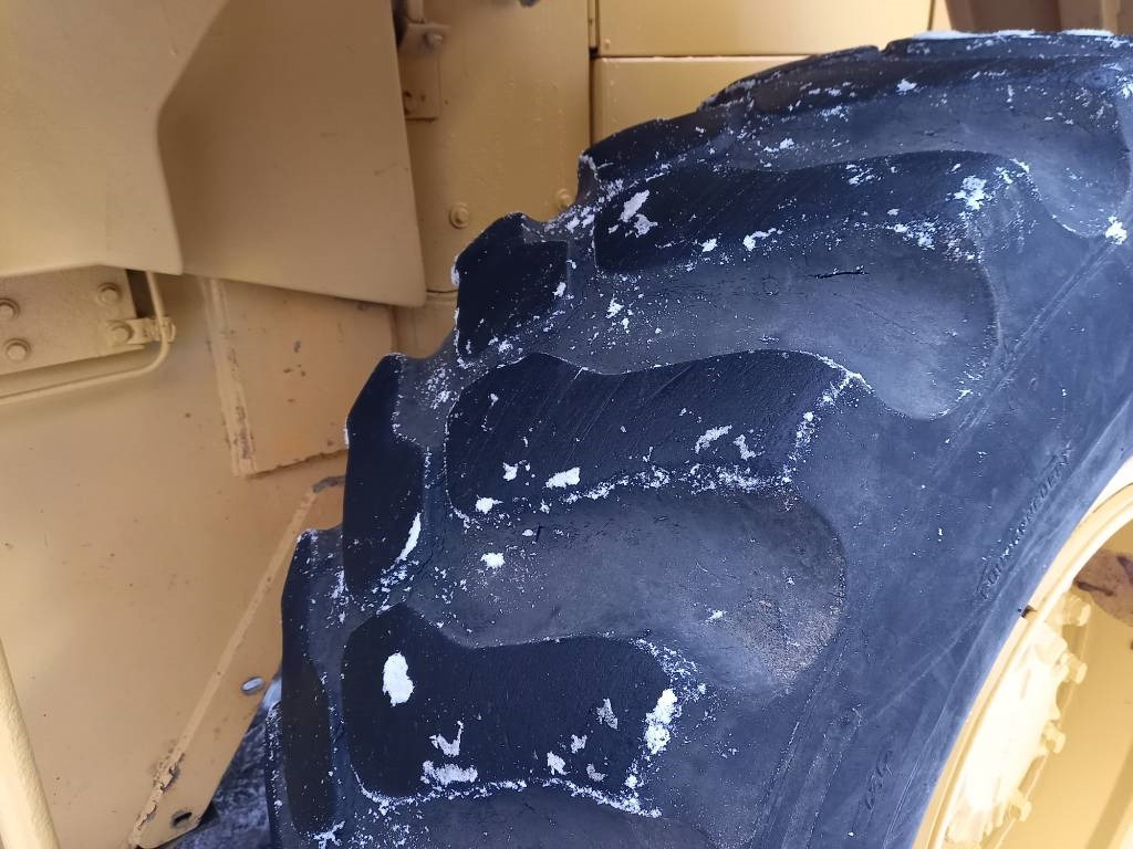 Wiellader CAT IT 28 B