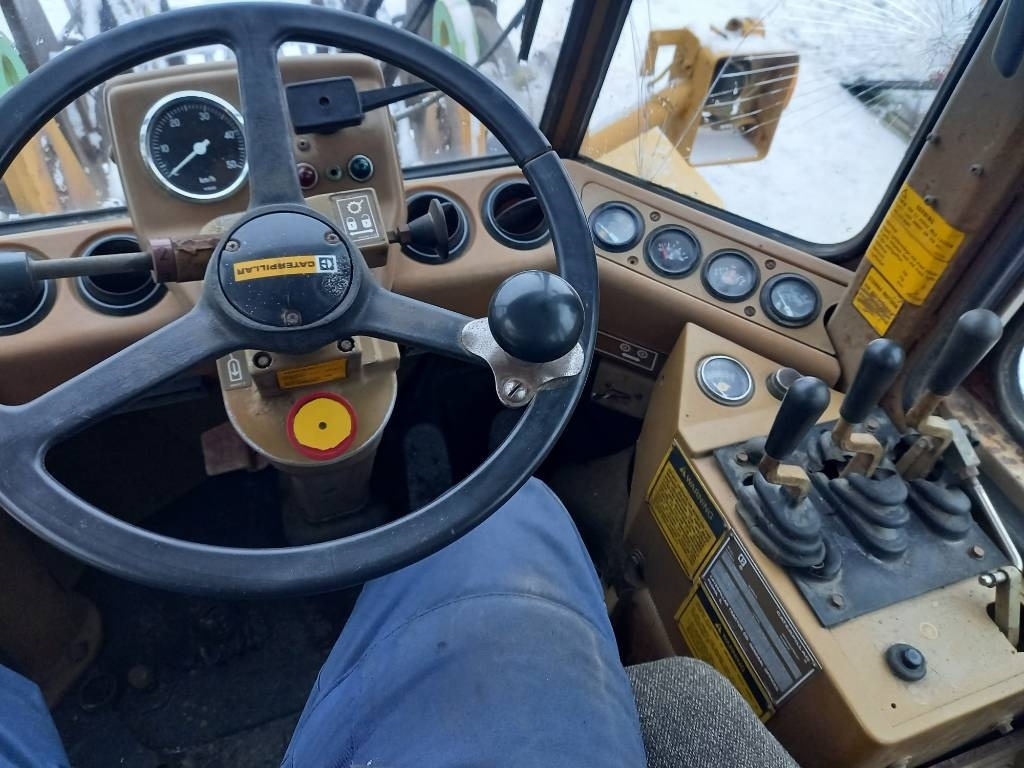 Wiellader CAT IT 28 B