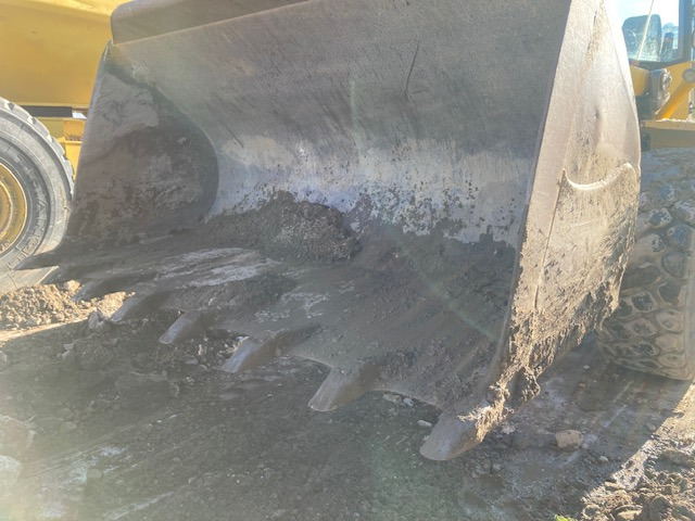Wiellader CHARGEUSE SUR PNEUS KOMATSU WA 380-5H