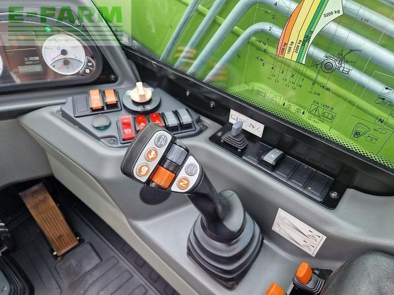 Wiellader CLAAS scorpion 732