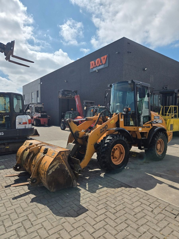 Wiellader Case 221D