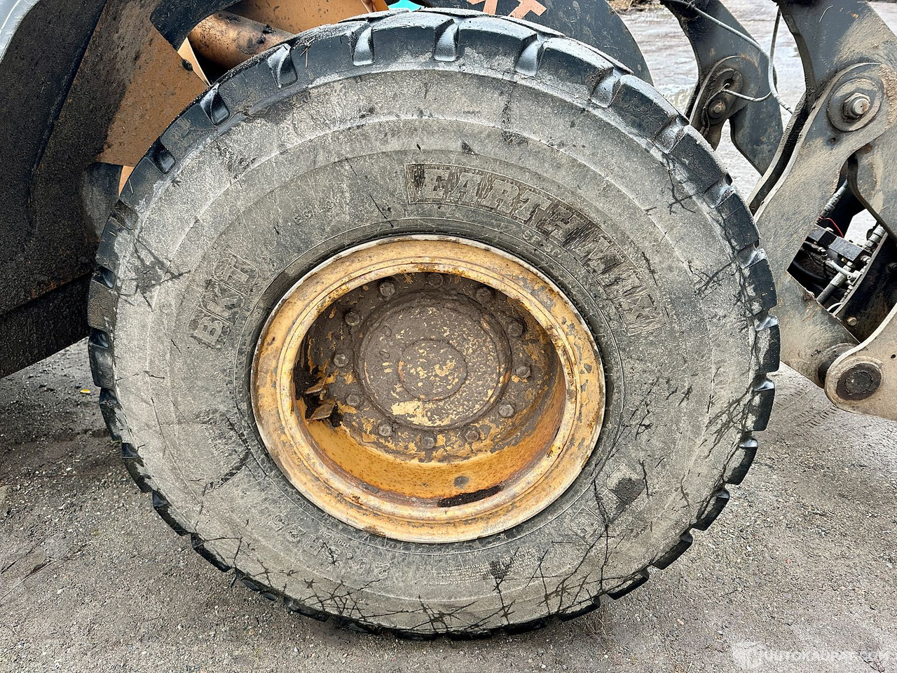 Wiellader Case 621D, 2006, Kurikka