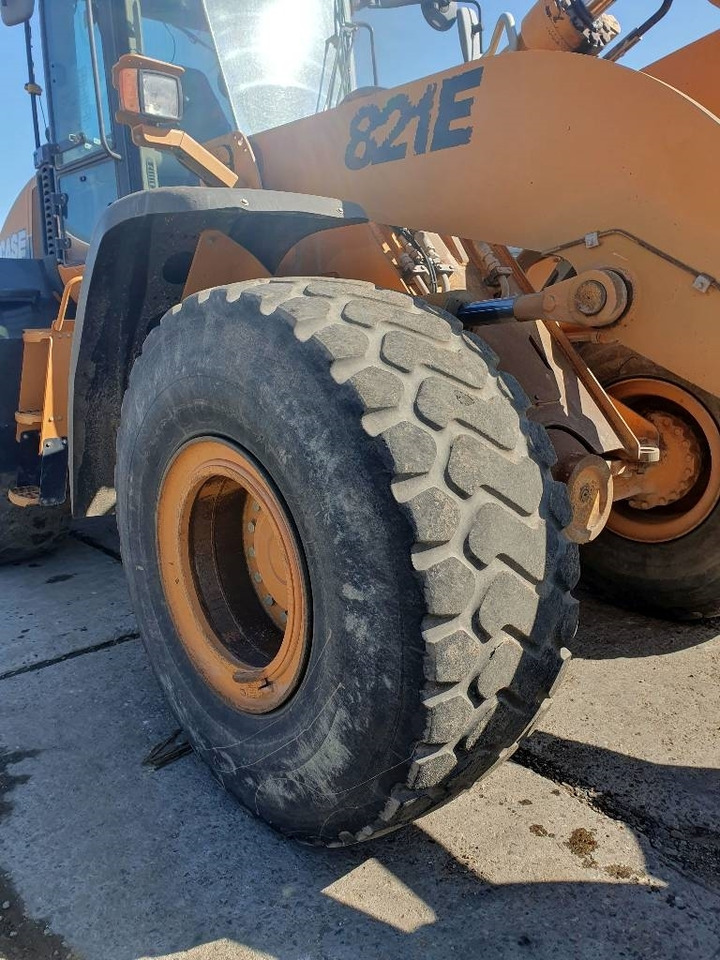 Wiellader Case 821 E