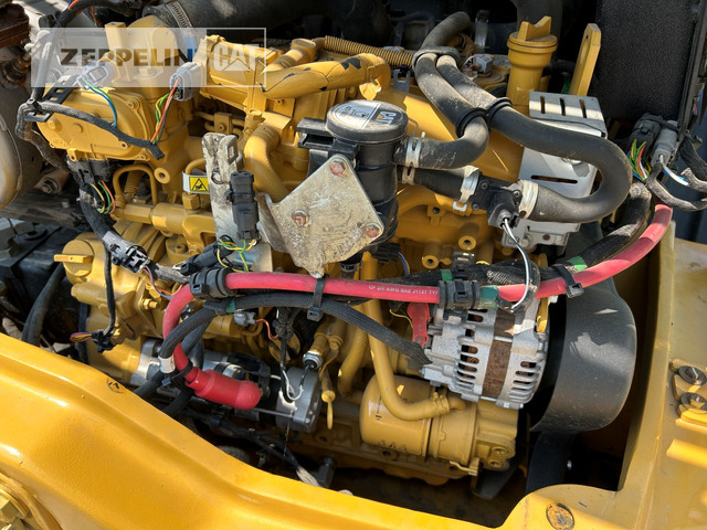 Wiellader Cat 906M