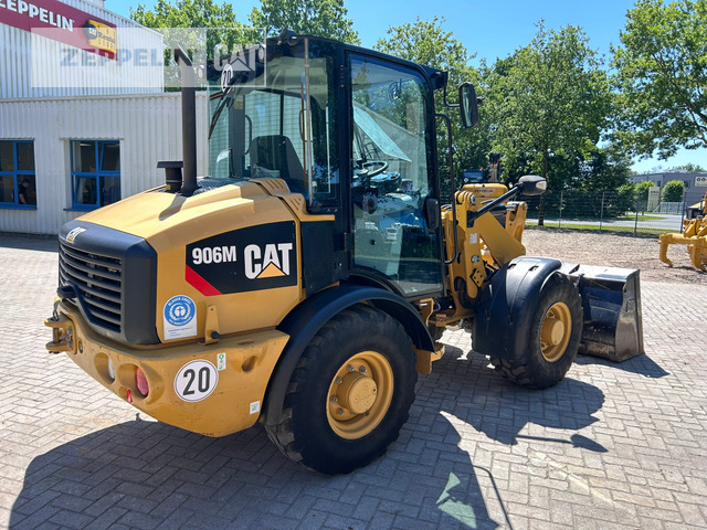 Wiellader Cat 906M