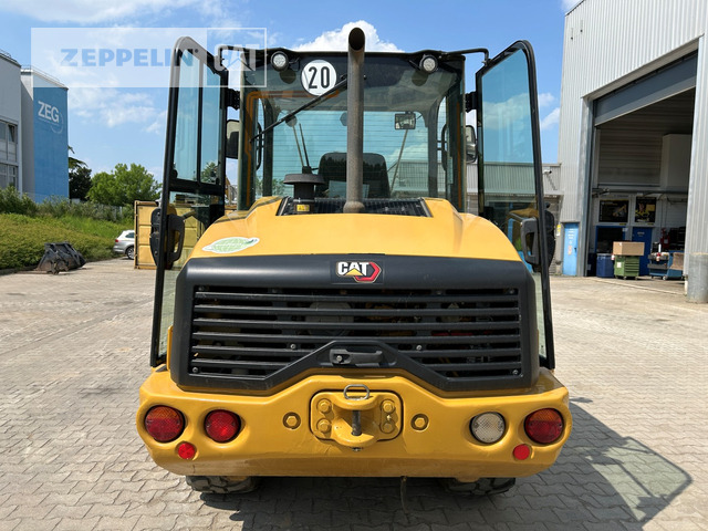 Wiellader Cat 906M