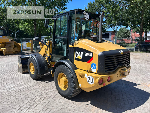 Wiellader Cat 906M