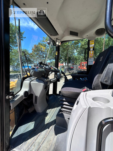 Wiellader Cat 906M