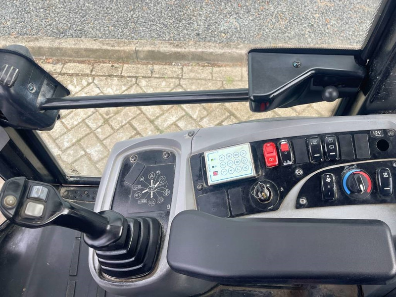 Wiellader Cat 906 M    2018