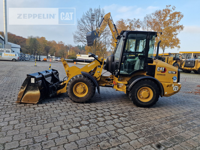Wiellader Cat 907M