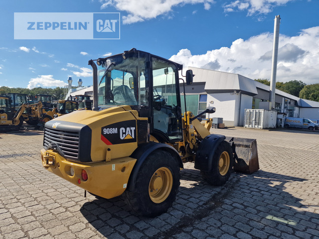 Wiellader Cat 908M