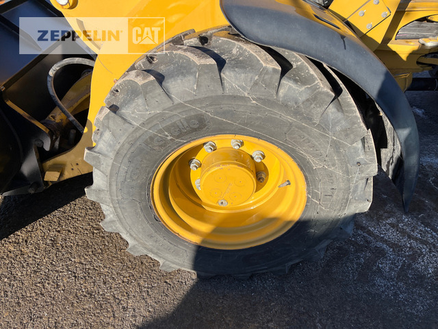 Wiellader Cat 908M