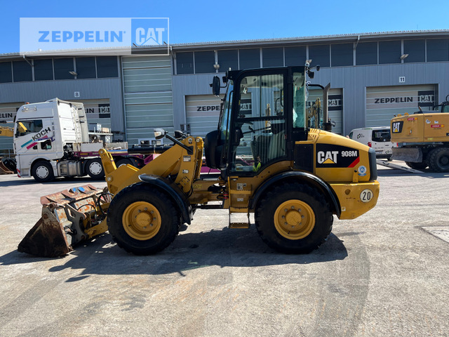 Wiellader Cat 908M