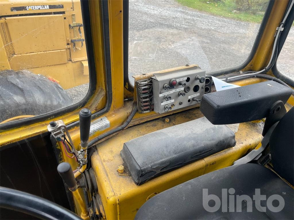 Wiellader Cat 910 Reparationsobjekt