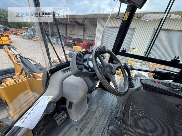Wiellader Cat 918M