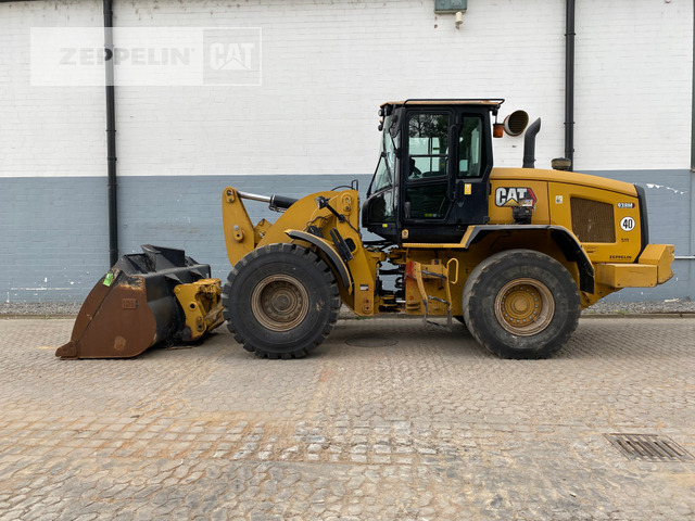 Wiellader Cat 938M