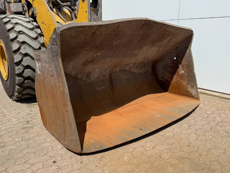Wiellader Cat 950K - German Machine / New Michelin Tyres!