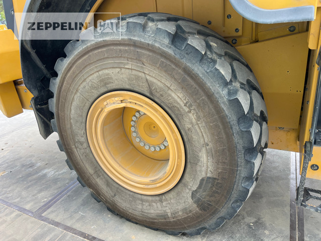 Wiellader Cat 962M