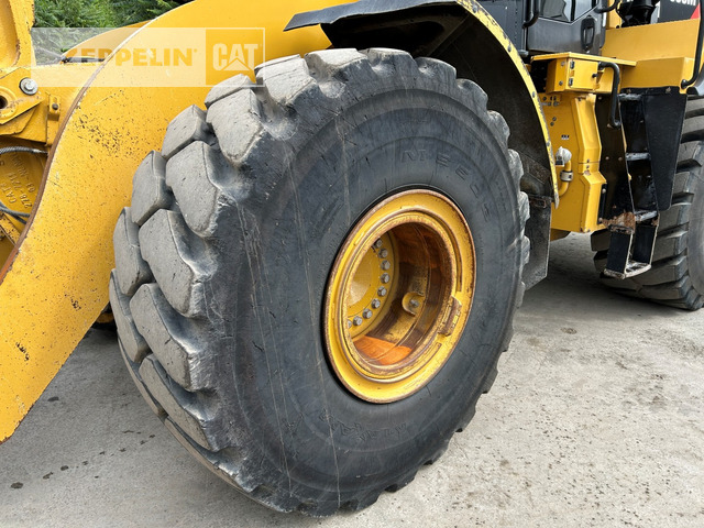Wiellader Cat 966M
