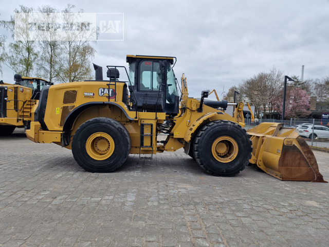 Wiellader Cat 966M