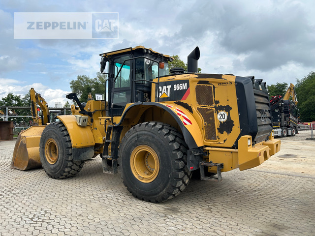 Wiellader Cat 966M