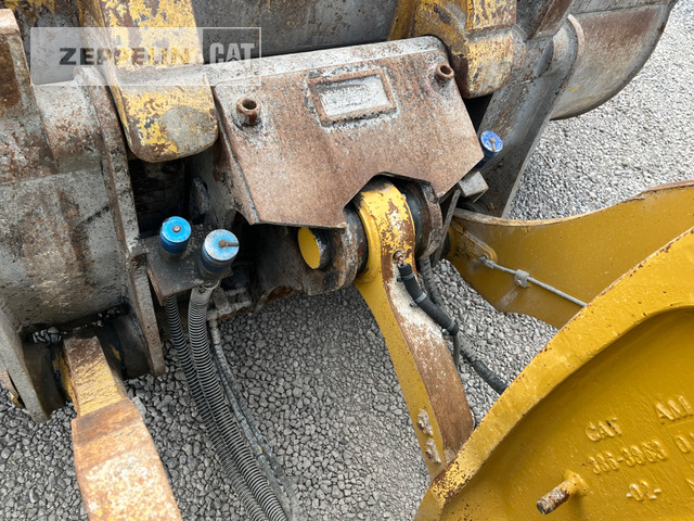 Wiellader Cat 966M
