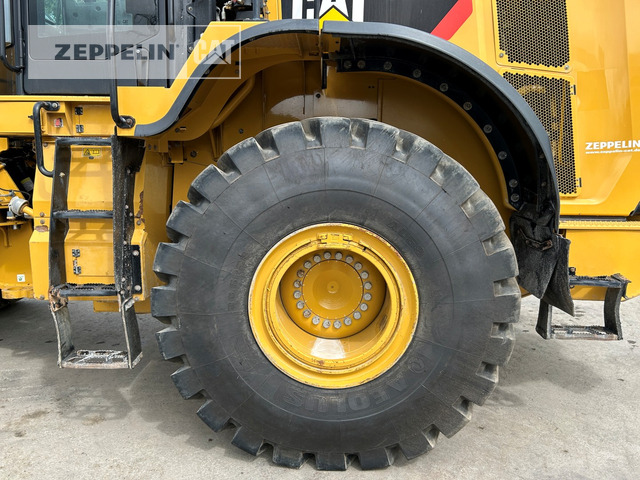 Wiellader Cat 966M