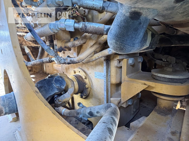 Wiellader Cat 966M