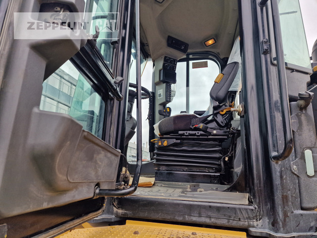 Wiellader Cat 966M