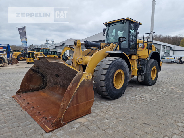 Wiellader Cat 966M