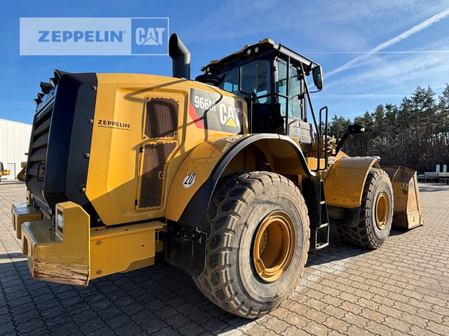 Wiellader Cat 966M
