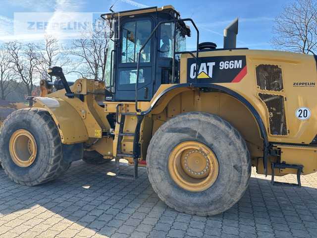 Wiellader Cat 966M